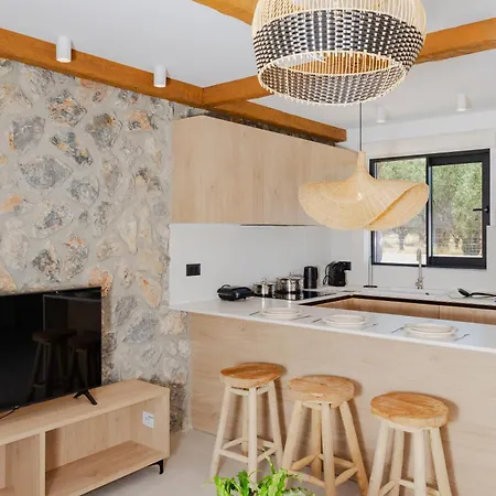 Brillante By Renthub Villa