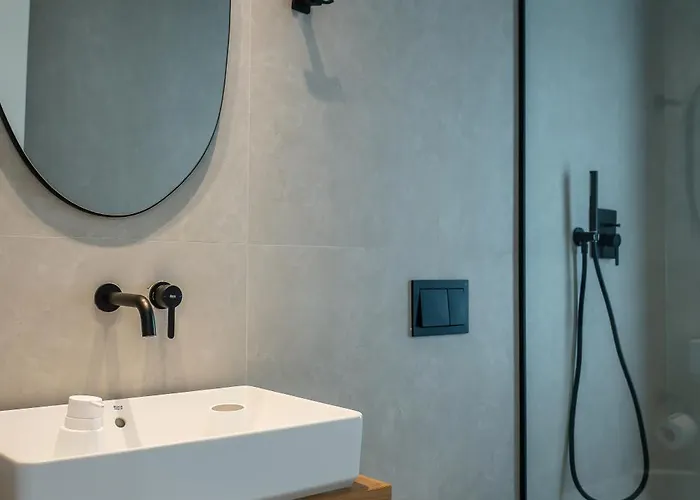 Brillante By Renthub Willa Kolymbia